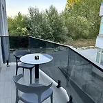 Seaside Escape *