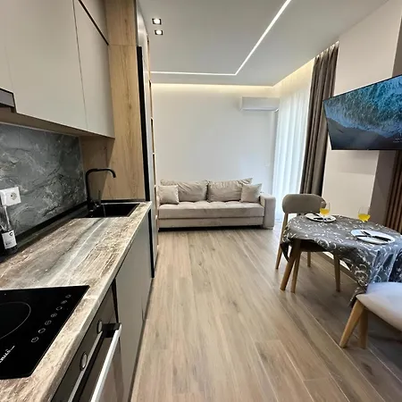 Seaside Escape * Golem (Tirana)