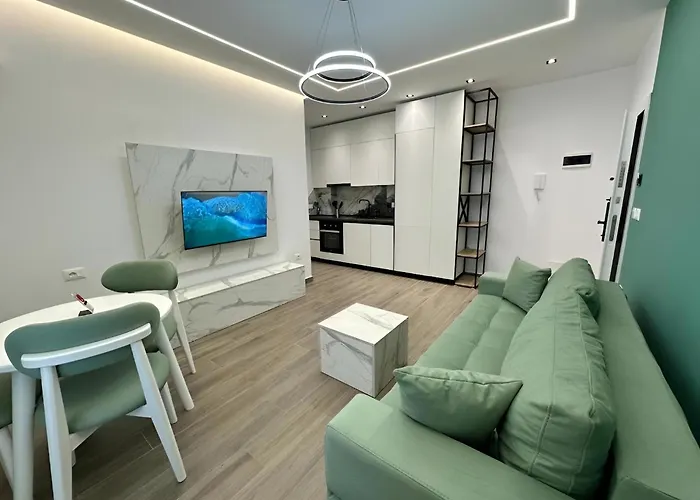 Seaside Escape * Golem (Tirana)